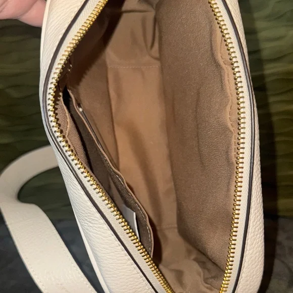 Coach Cream Leather Crossbody Bag - Picture 3 of 3